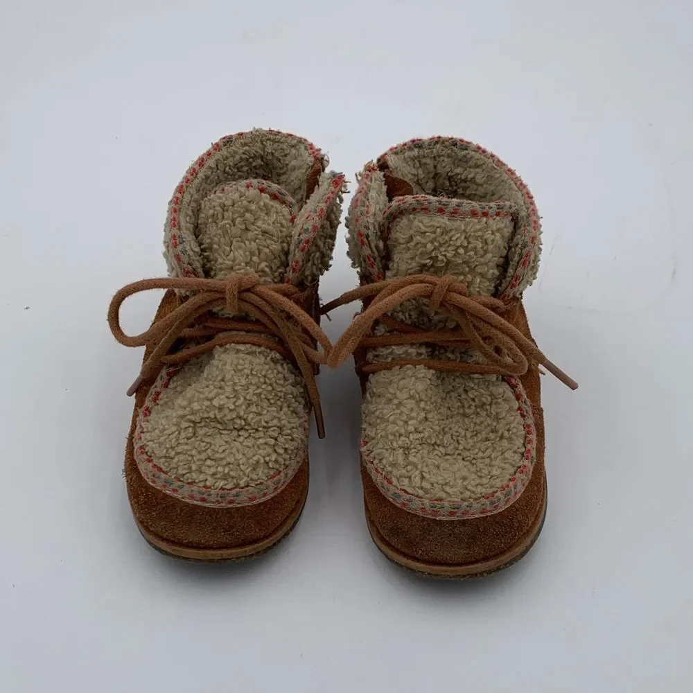 Zara Baby Tan and Cream Kids Boots fuzzy moccasin style boots size 22